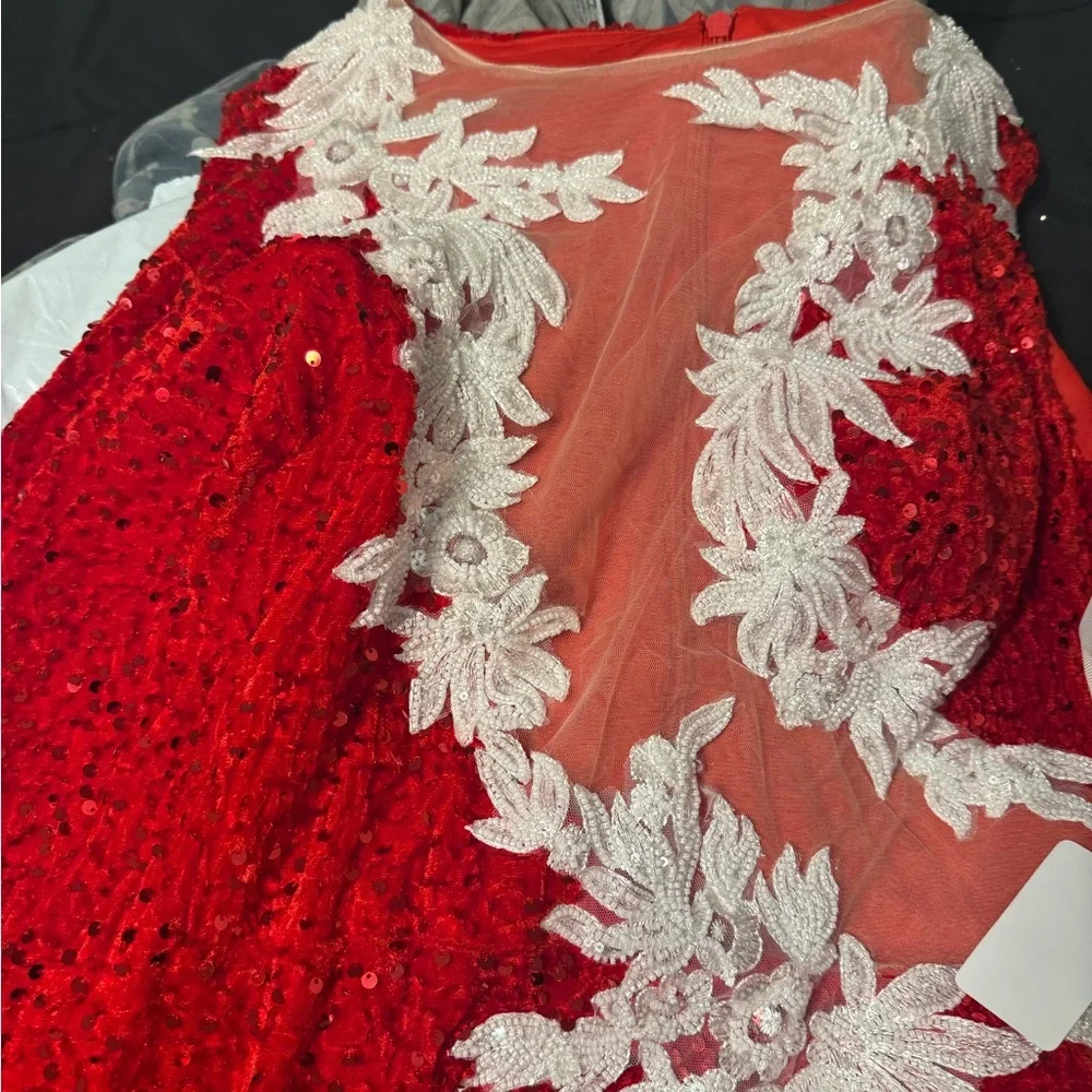 Red sequin & lace prom style dress - Picture 5 of 8